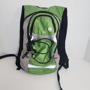 Coleman Revel 8L Hydration Green Backpack - 3 Pockets Medium Zip‎ Hiking Buckle